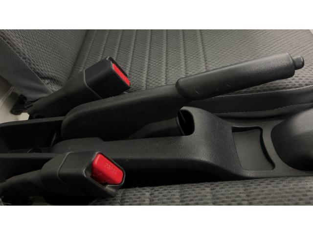 ハイゼットトラックスタンダード　４ＷＤ４速オートマ　エアコン　パワステ　ＡＭ／ＦＭラジオ（茨城県）の中古車