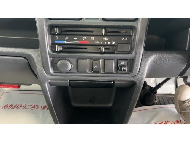 キャリイトラックＫＣパワステ農繁仕様　４ＷＤ５速マニュアル　エアコン　パワステ　ＡＭ／ＦＭラジオ　荷台ランプ（茨城県）の中古車
