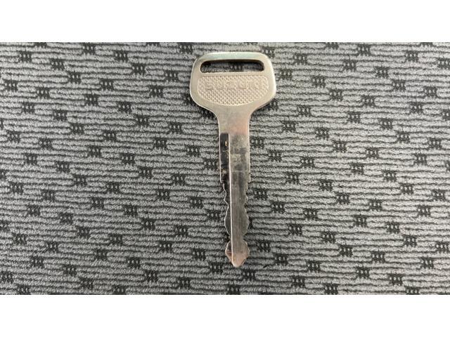 キャリイトラックＫＣパワステ農繁仕様　４ＷＤ５速マニュアル　エアコン　パワステ　ＡＭ／ＦＭラジオ　荷台ランプ（茨城県）の中古車