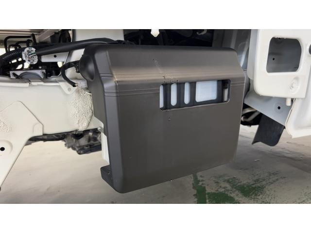 ハイゼットトラックスタンダード　４ＷＤ４速オートマ　エアコン　パワステ　ＡＭ／ＦＭラジオ（茨城県）の中古車