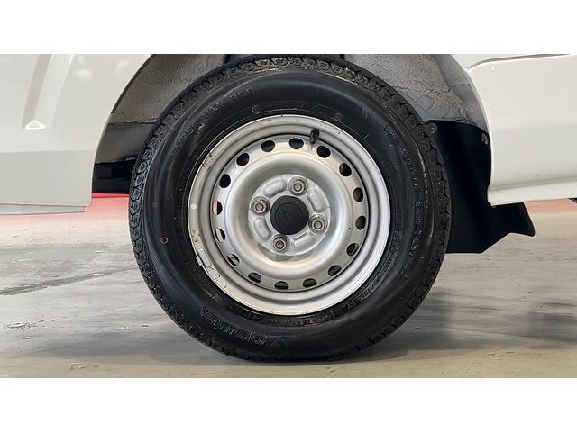 ハイゼットトラックスタンダード　４ＷＤ４速オートマ　エアコン　パワステ　ＡＭ／ＦＭラジオ（茨城県）の中古車
