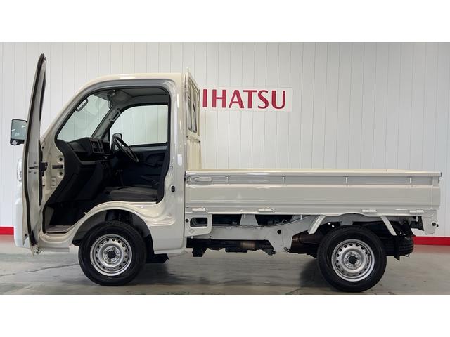 ハイゼットトラックスタンダード　４ＷＤ４速オートマ　エアコン　パワステ　ＡＭ／ＦＭラジオ（茨城県）の中古車