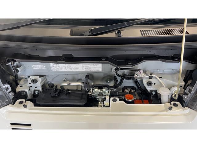 ハイゼットカーゴデラックスＣＶＴ　アイドリングストップ　キーレスエントリー　エアコン　パワステ　運転席＆助手席パワーウインドウ　　ＡＭ／ＦＭラジオ　衝突被害軽減システム（茨城県）の中古車