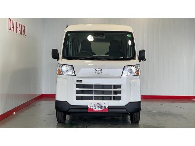 ハイゼットカーゴデラックスＣＶＴ　アイドリングストップ　キーレスエントリー　エアコン　パワステ　運転席＆助手席パワーウインドウ　　ＡＭ／ＦＭラジオ　衝突被害軽減システム（茨城県）の中古車