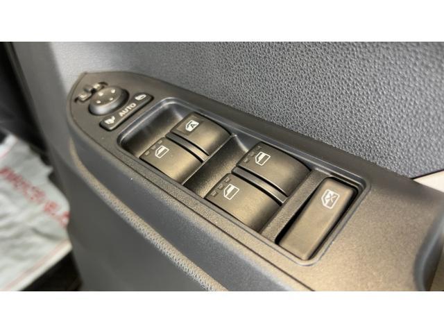 タントＸアイドリングストップ　ＬＥＤヘッドランプ　左側パワースライドドア　オートエアコン　シートヒーター　スマートキー　衝突被害軽減システム（茨城県）の中古車
