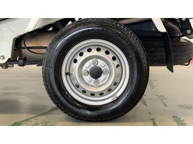 ハイゼットトラックスタンダード　農用スペシャル　４ＷＤ５速マニュアル　アイドリングストップ　エアコン　パワステ　ＡＭ／ＦＭラジオ　衝突被害軽減システム　センターデフロック　作業灯（茨城県）の中古車