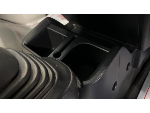 ハイゼットトラックスタンダード　農用スペシャル　４ＷＤ５速マニュアル　アイドリングストップ　エアコン　パワステ　ＡＭ／ＦＭラジオ　衝突被害軽減システム　センターデフロック　作業灯（茨城県）の中古車