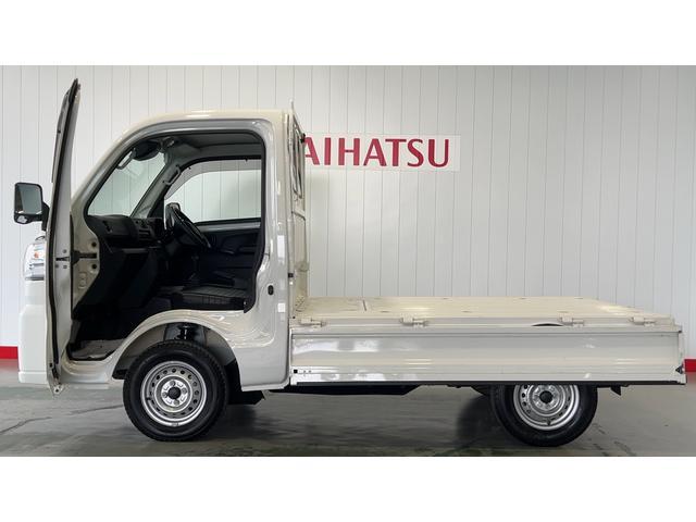 ハイゼットトラックスタンダード　４ＷＤ５速マニュアル　エアコン　パワステ　アイドリングストップ　ＡＭ／ＦＭラジオ　衝突被害軽減システム（茨城県）の中古車