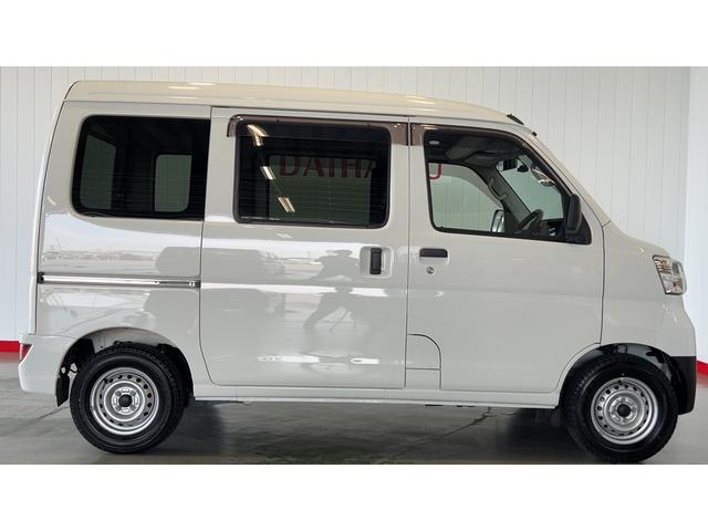 ハイゼットカーゴデラックスアイドリングストップ　キーレスエントリー　ドラレコ　ＡＭ／ＦＭラジオ　エアコン　パワステ　運転席＆助手席パワーウインドウ（茨城県）の中古車