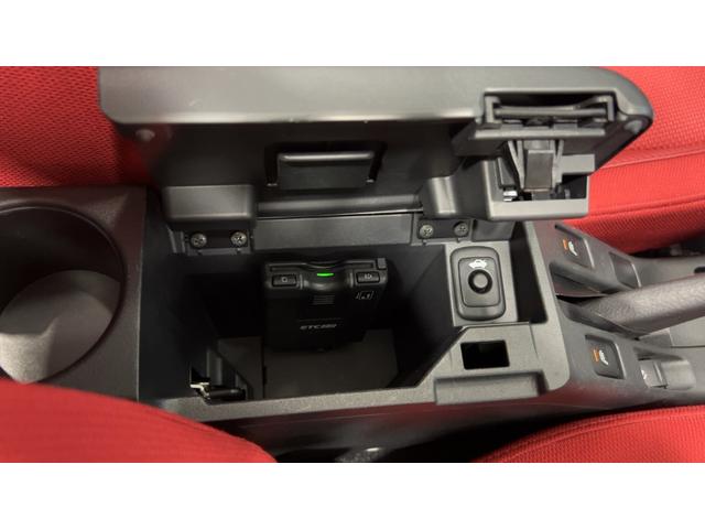 コペンセロターボ　電動オープンルーフ　純正ナビ　ドラレコ　バックカメラ　ＬＥＤヘッドランプ　ＣＶＴ　アイドリングストップ　オートエアコン　シートヒーター　１６インチアルミホイール（茨城県）の中古車
