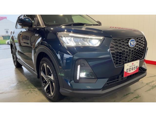 ロッキープレミアムＧ　ＨＥＶ純正９インチナビ　ドラレコ　パノラマモニター　ＬＥＤヘッドランプ　クルーズコントロール　オートエアコン　シートヒーター　スマートキー　１７インチアルミホイール　衝突被害軽減システム（茨城県）の中古車