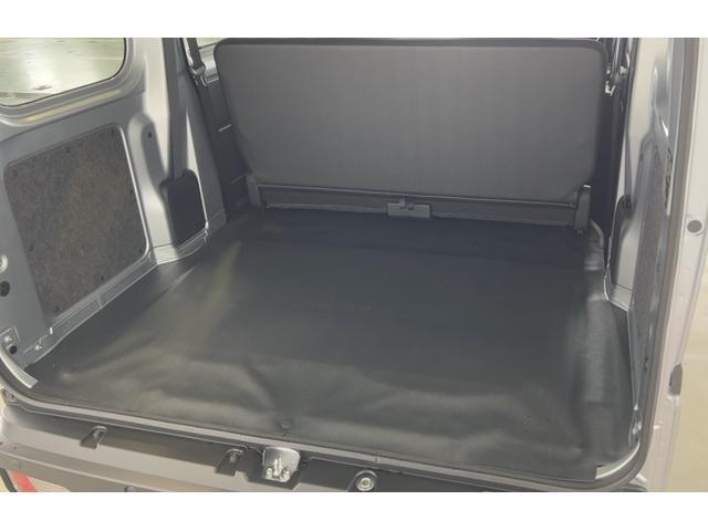 ハイゼットカーゴデラックスアイドリングストップ　キーレスエントリー　ＣＶＴ　エアコン　パワステ　運転席＆助手席パワーウインドウ　ＡＭ／ＦＭラジオ　衝突被害軽減システム（茨城県）の中古車