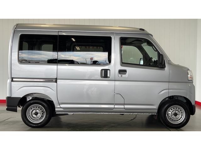 ハイゼットカーゴデラックスアイドリングストップ　キーレスエントリー　ＣＶＴ　エアコン　パワステ　運転席＆助手席パワーウインドウ　ＡＭ／ＦＭラジオ　衝突被害軽減システム（茨城県）の中古車