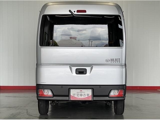 ハイゼットカーゴデラックスアイドリングストップ　キーレスエントリー　ＣＶＴ　エアコン　パワステ　運転席＆助手席パワーウインドウ　ＡＭ／ＦＭラジオ　衝突被害軽減システム（茨城県）の中古車