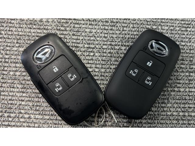 ムーヴキャンバスストライプスＧアイドリングストップ　ＬＥＤヘッドランプ　両側パワースライドドア　オートエアコン　シートヒーター　スマートキー　衝突被害軽減システム　電動格納式ドアミラー（茨城県）の中古車