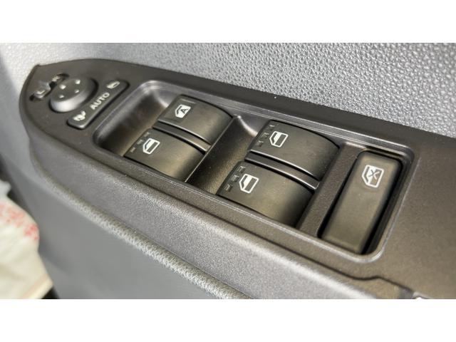 タントカスタムＸＬＥＤヘッドランプ　アイドリングストップ　両側パワースライドドア　オートエアコン　シートヒーター　スマートキー　１４インチアルミホイール　衝突被害軽減システム　電動格納式ドアミラー（茨城県）の中古車