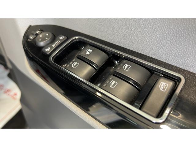 タントカスタムＸセレクション純正ナビ　ドラレコ　パノラマモニター　ＬＥＤヘッドランプ　両側パワースライドドア　アイドリングストップ　オートエアコン　スマートキー　１４インチアルミホイール　衝突被害軽減システム（茨城県）の中古車