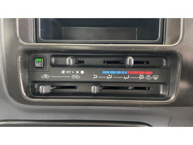 ハイゼットトラックエアコン・パワステ　スペシャル５速マニュアル　ＡＭ／ＦＭラジオ（茨城県）の中古車