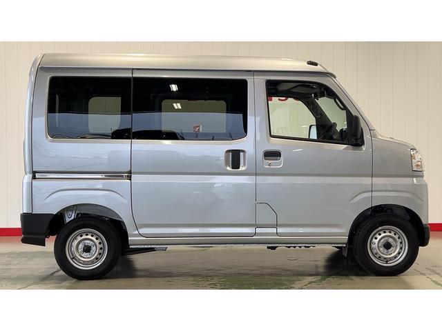 ハイゼットカーゴデラックスＣＶＴ　キーレスエントリー　アイドリングストップ　ＡＭ／ＦＭラジオ　衝突被害軽減システム　エアコン　パワステ　運転席＆助手席パワーウインドウ（茨城県）の中古車
