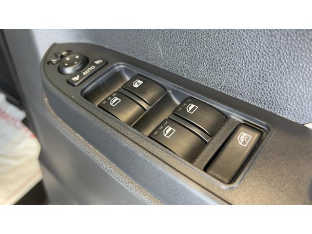タントＸ純正９インチナビ　ドラレコ　バックカメラ　ＬＥＤヘッドランプ　左側パワースライドドア　純正１４インチアルミホイール　アイドリングストップ　オートエアコン　スマートキー　衝突被害軽減システム（茨城県）の中古車