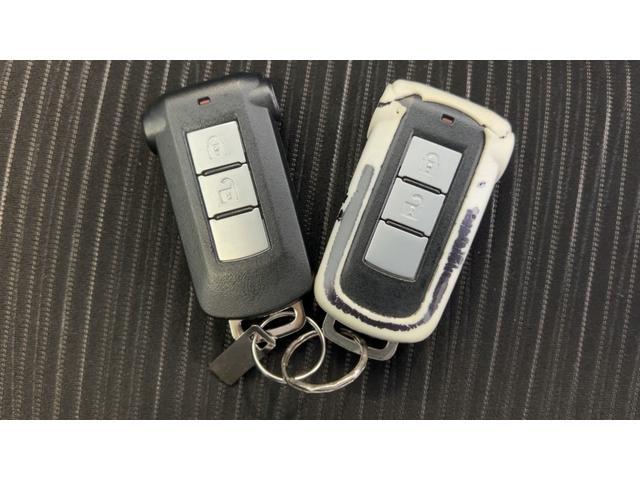 デイズルークスハイウェイスター　ターボ純正ナビ　ドラレコ　全方位カメラ　スマートキー　ディスチャージヘッドランプ　両側パワースライドドア　１５インチアルミホイール　アイドリングストップ　オートエアコン　衝突被害軽減システム（茨城県）の中古車
