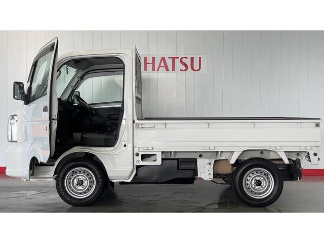 キャリイトラックＫＣエアコン・パワステ農繁仕様　４ＷＤ５速マニュアル　センターデフロック　荷台ランプ　ＡＭ／ＦＭラジオ（茨城県）の中古車