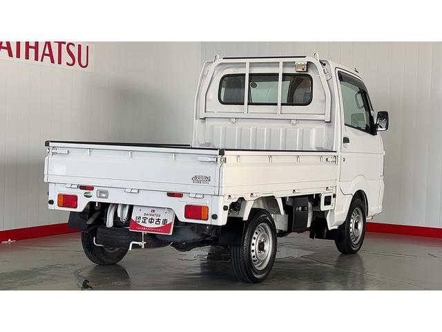 キャリイトラックＫＣエアコン・パワステ農繁仕様　４ＷＤ５速マニュアル　センターデフロック　荷台ランプ　ＡＭ／ＦＭラジオ（茨城県）の中古車