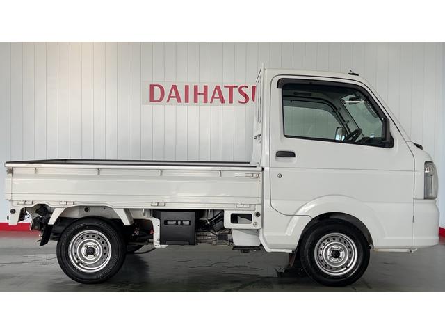 キャリイトラックＫＣエアコン・パワステ農繁仕様　４ＷＤ５速マニュアル　センターデフロック　荷台ランプ　ＡＭ／ＦＭラジオ（茨城県）の中古車