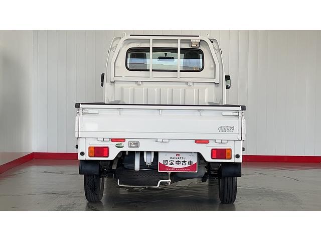 キャリイトラックＫＣエアコン・パワステ農繁仕様　４ＷＤ５速マニュアル　センターデフロック　荷台ランプ　ＡＭ／ＦＭラジオ（茨城県）の中古車