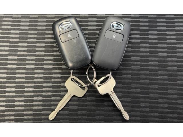 ハイゼットトラックジャンボエクストラ　４ＷＤＣＶＴ　ＬＥＤヘッドランプ　スマートキー　アイドリングストップ　電動格納式ドアミラー　センターデフロック　純正ＣＤオーディオ　フォグランプ　作業灯　衝突被害軽減システム（茨城県）の中古車