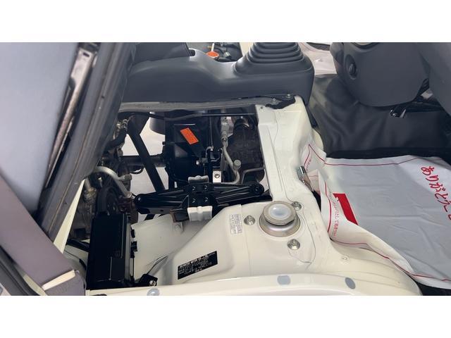 ハイゼットトラックエアコン・パワステスペシャルＶＳ　４ＷＤ５速マニュアル　ＡＭ／ＦＭラジオ　エアコン　パワステ（茨城県）の中古車