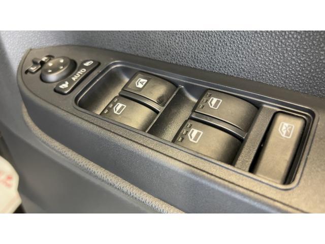 タントＬアイドリングストップ　ＬＥＤヘッドランプ　オートエアコン　スマートキー　電動格納式ドアミラー　衝突被害軽減システム（茨城県）の中古車