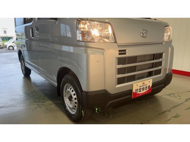ハイゼットカーゴデラックスアイドリングストップ　キーレスエントリー　ＣＶＴ　衝突被害軽減システム　エアコン　パワステ　運転席＆助手席パワーウインドウ　ＡＭ／ＦＭラジオ（茨城県）の中古車