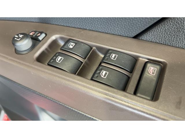 トールＧ純正９インチナビ　ドラレコ　パノラマモニター　両側パワースライドドア　ＬＥＤヘッドランプ　オートエアコン　アイドリングストップ　スマートキー　衝突被害軽減システム（茨城県）の中古車