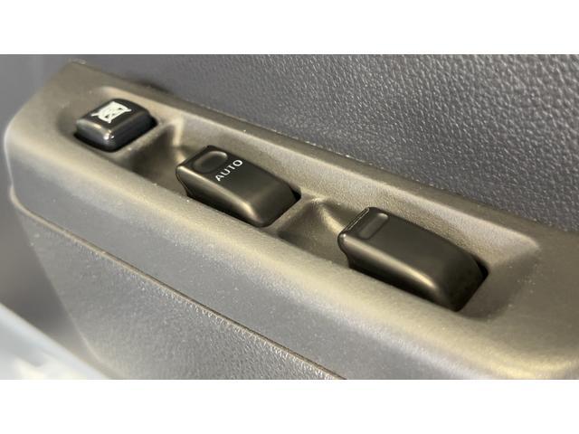 ハイゼットトラックエクストラ　４ＷＤ５速マニュアル　社外ナビ　ドラレコ　キーレスエントリー　エアコン　パワステ　パワーウインドウ　センターデフロック　作業灯（茨城県）の中古車