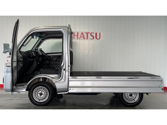 ハイゼットトラックエクストラ　４ＷＤ５速マニュアル　社外ナビ　ドラレコ　キーレスエントリー　エアコン　パワステ　パワーウインドウ　センターデフロック　作業灯（茨城県）の中古車
