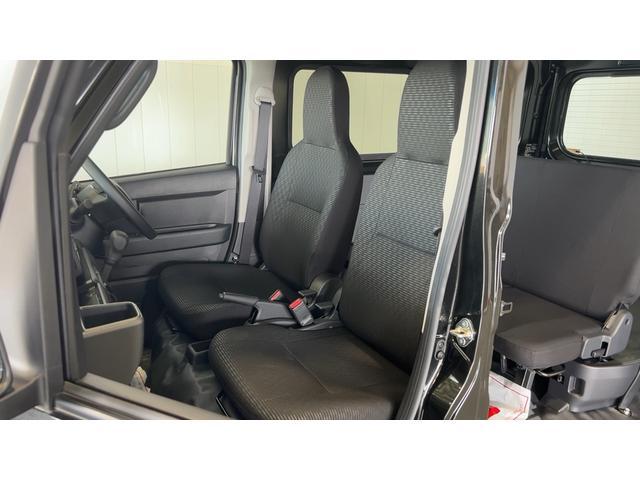 ハイゼットカーゴデラックスアイドリングストップ　キーレスエントリー　ＣＶＴ　エアコン　パワステ　運転席＆助手席パワーウインドウ　ＡＭ／ＦＭラジオ　衝突被害軽減システム（茨城県）の中古車