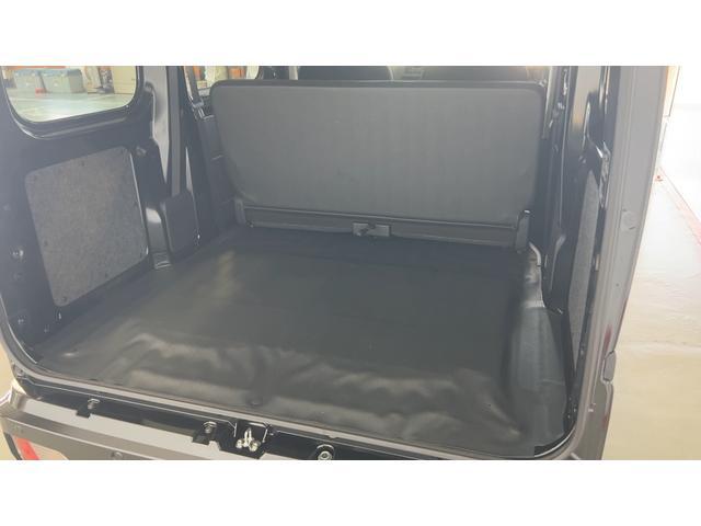 ハイゼットカーゴデラックスアイドリングストップ　キーレスエントリー　ＣＶＴ　エアコン　パワステ　運転席＆助手席パワーウインドウ　ＡＭ／ＦＭラジオ　衝突被害軽減システム（茨城県）の中古車