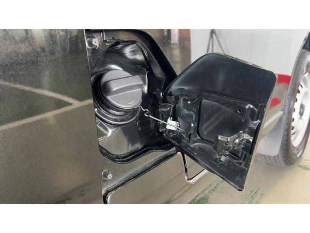 ハイゼットカーゴデラックスアイドリングストップ　キーレスエントリー　ＣＶＴ　エアコン　パワステ　運転席＆助手席パワーウインドウ　ＡＭ／ＦＭラジオ　衝突被害軽減システム（茨城県）の中古車