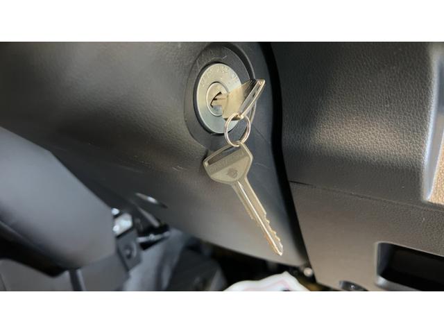 ハイゼットトラックスタンダード４速オートマ　エアコン　パワステ　ＡＭ／ＦＭラジオ（茨城県）の中古車