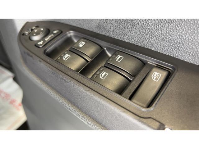 タントカスタムＲＳターボ　両側パワースライドドア　ＬＥＤヘッドランプ　オートエアコン　アイドリングストップ　シートヒーター　スマートキー　１５インチアルミホイール　電動格納式ドアミラー　衝突被害軽減システム（茨城県）の中古車