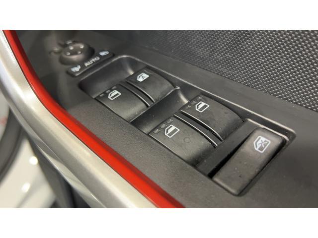 ロッキーＧターボ　純正ナビ　ドラレコ　バックカメラ　アイドリングストップ　オートエアコン　クルーズコントロール　ＬＥＤヘッドランプ　スマートキー　１７インチアルミホイール　衝突被害軽減システム（茨城県）の中古車