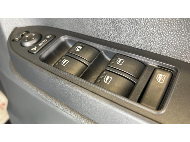 タントＸＬＥＤヘッドランプ　アイドリングストップ　左側パワースライドドア　オートエアコン　スマートキー　シートヒーター　電動格納式ドアミラー　衝突被害軽減システム（茨城県）の中古車