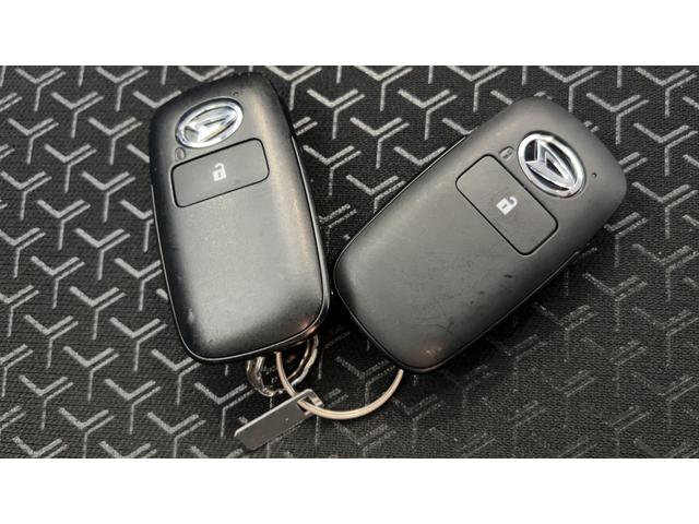 ロッキープレミアムＧ　ＨＥＶ（茨城県）の中古車