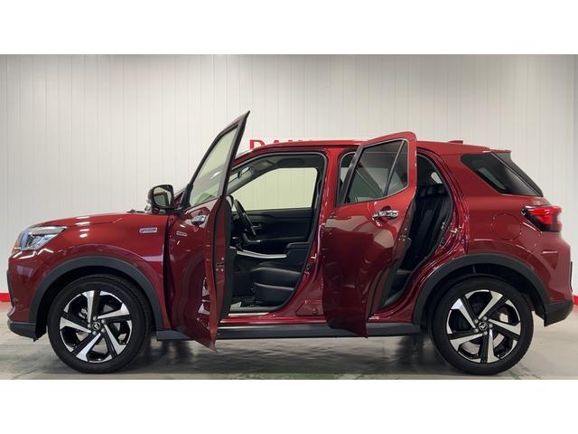 ロッキープレミアムＧ　ＨＥＶ（茨城県）の中古車