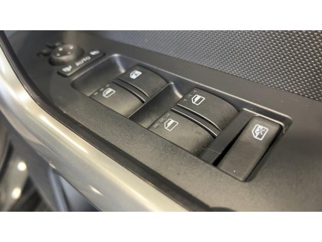 ロッキープレミアムＧダイハツ認定中古車｜純正ナビ｜パノラマカメラ｜ドラレコ｜シートヒーター｜クルーズコントロール｜スマートキー｜オートエアコン｜スマートアシスト｜保証／整備付（茨城県）の中古車