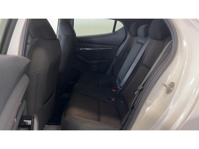 ＭＡＺＤＡ３ファストバック１５Ｓツーリングダイハツ認定中古車｜純正ナビ｜バックカメラ｜ドラレコ｜ＥＴＣ｜アダプティブクルーズ｜スマートキー｜電動パーキングブレーキ｜オートエアコン｜被害軽減ブレーキ｜保証／整備付（茨城県）の中古車