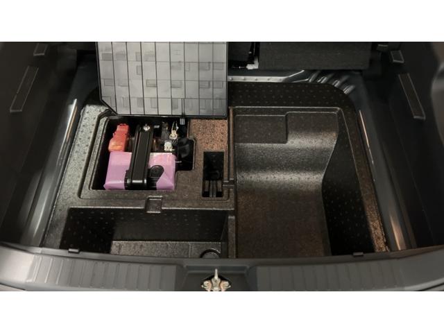 ロッキープレミアムＧ　ＨＥＶダイハツ認定中古車｜純正ナビ｜全方位カメラ｜ハイブリッド車｜クルーズコントロール｜スマートキー｜電動パーキングブレーキ｜オートエアコン｜スマートアシスト｜保証／整備付（茨城県）の中古車