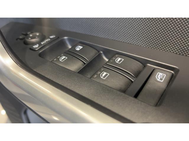 ロッキープレミアムＧダイハツ認定中古車ｌナビｌ全方位／バックカメラクルーズコントロールｌ低走行ｌキーフリーｌコーナーセンサーｌドラレコｌ保証／整備付（茨城県）の中古車