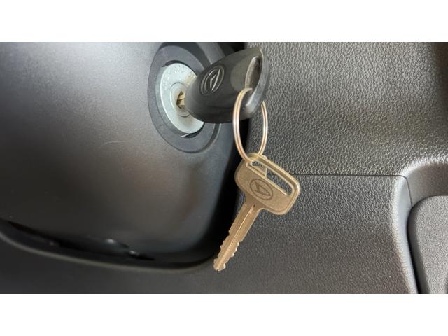 ハイゼットカーゴＤＸダイハツ認定中古車ｌ保証／整備付ｌ低走行ｌキーレスｌコーナーセンサーｌスマートアシストｌパワーウィンドウｌラジオチューナー（茨城県）の中古車